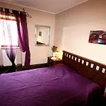 Violica, Karnevali Villa *